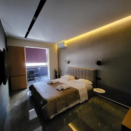 La Mirage 04 * 地拉那